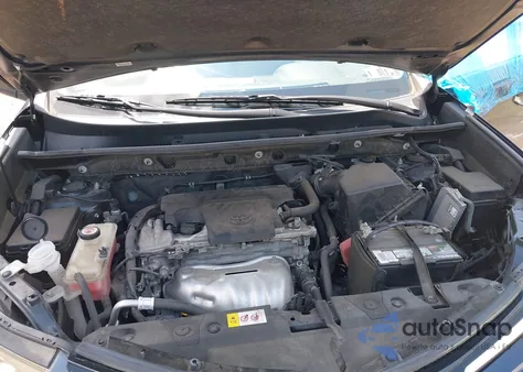 2017 Toyota Rav4 Xle z USA, uszkodzony, nr VIN JTMRFREV7HJ119085